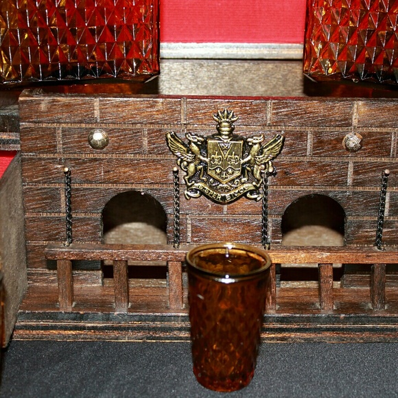 Wine Glass Set Wood Castle - Picture 7 of 8